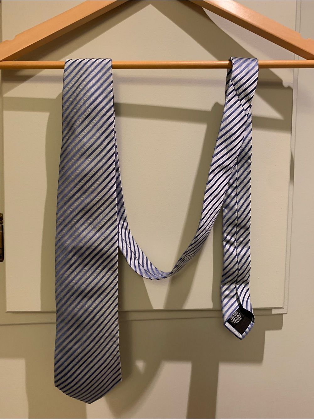 Hugo Boss Tie: Striped Blue and White Silk Tie
